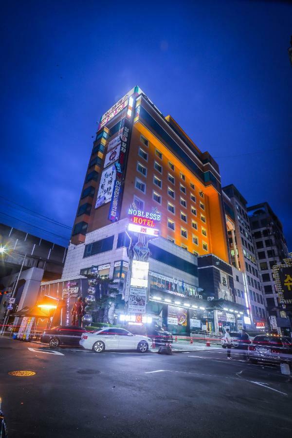 Hotel Noblesse Seoul Exterior photo